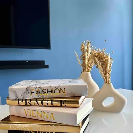 Διαμέρισμα 8 Min Walk To The & 10 Min Walk To Convention Centre ! Βαρκελώνη