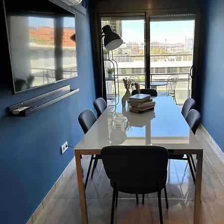 8 Min Walk To The & 10 Min Walk To Convention Centre ! Βαρκελώνη