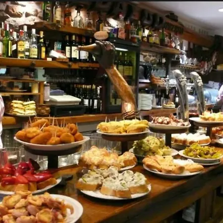 8 Min Walk To The & 10 Min Walk To Convention Centre ! Βαρκελώνη
